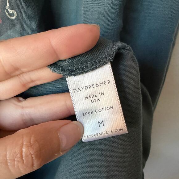 Daydreamer LA Queen of Hearts Gray Long Sleeve Tee Size Ms - Picture 6 of 7